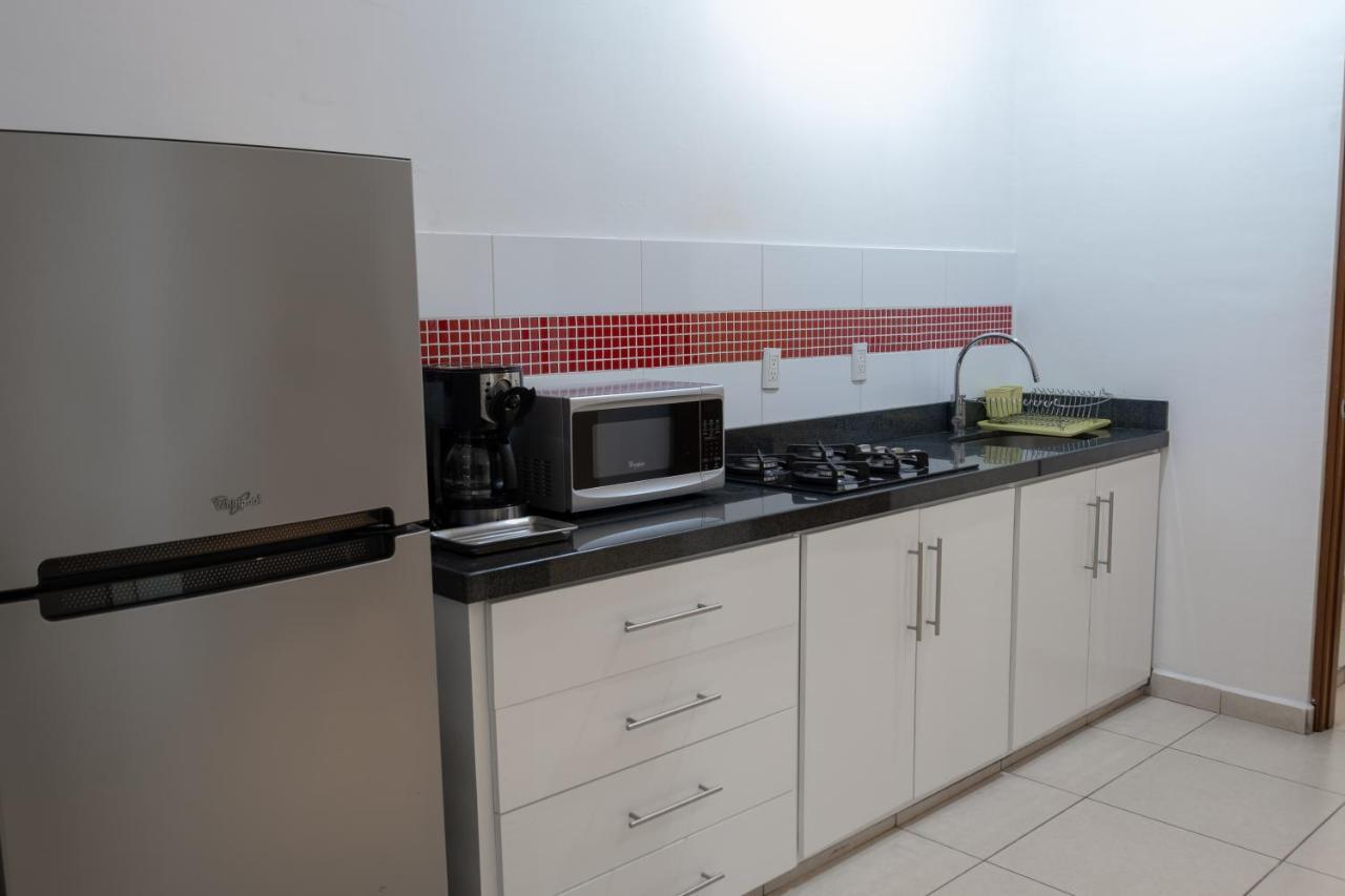 Apartamentos Torre II Condominios - Pet Friendly มาซาตลัน ภายนอก รูปภาพ